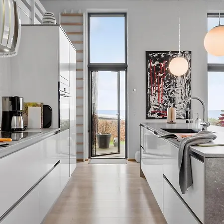 Vakantiehuis Cozy In With House Sea View