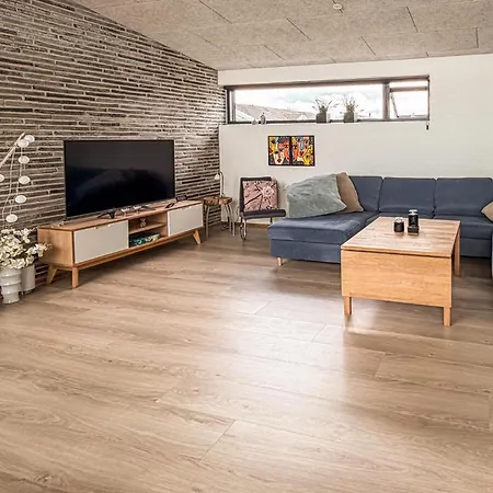 Hébergement de vacances Cozy In With House Sea View *