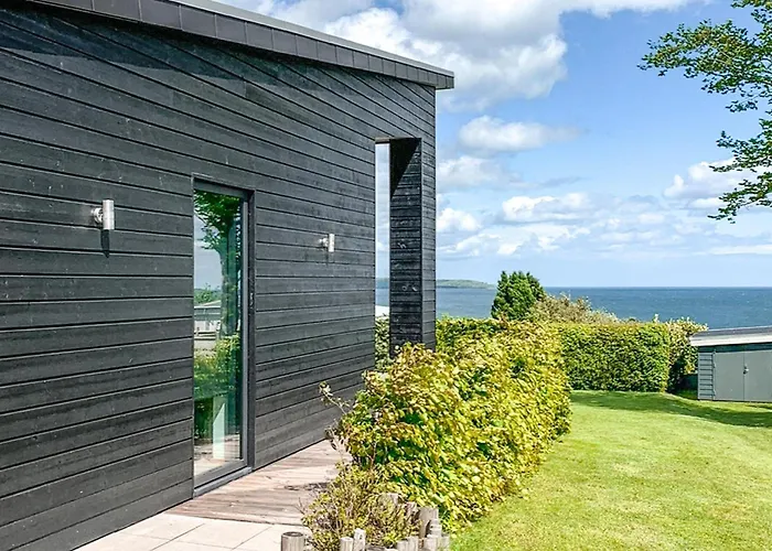 Cozy In With House Sea View